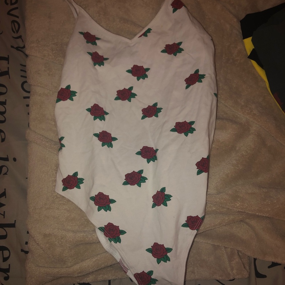 rose bodysuit size medium